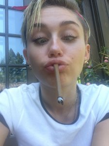 Miley (17).jpg