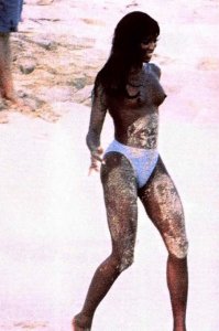 Naomi Campbell Naked 27.jpg
