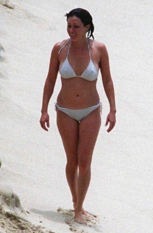 Shannen-Doherty-hot-bikini-pics.jpeg