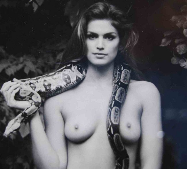 Cindy Crawford Nude Picture 98