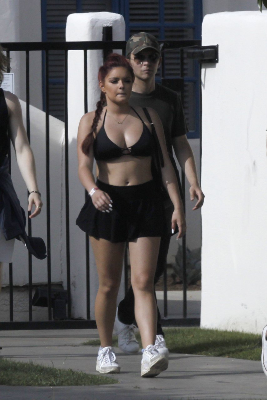 Ariel Winter Sexy 34 Photos Thefappening