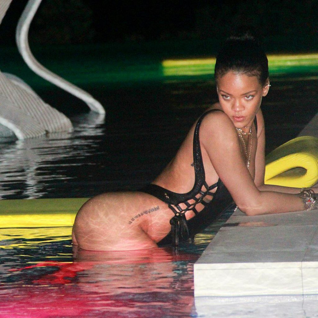 Rihanna Porn Pictures 93