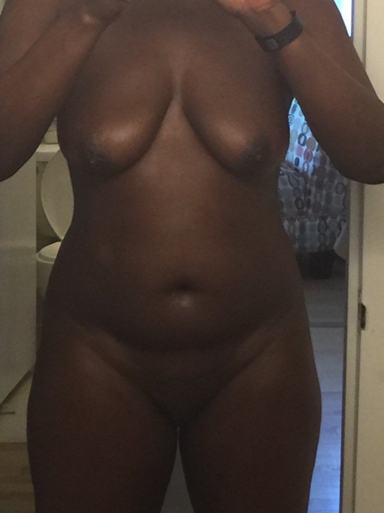 Leslie jones leaked nude photos