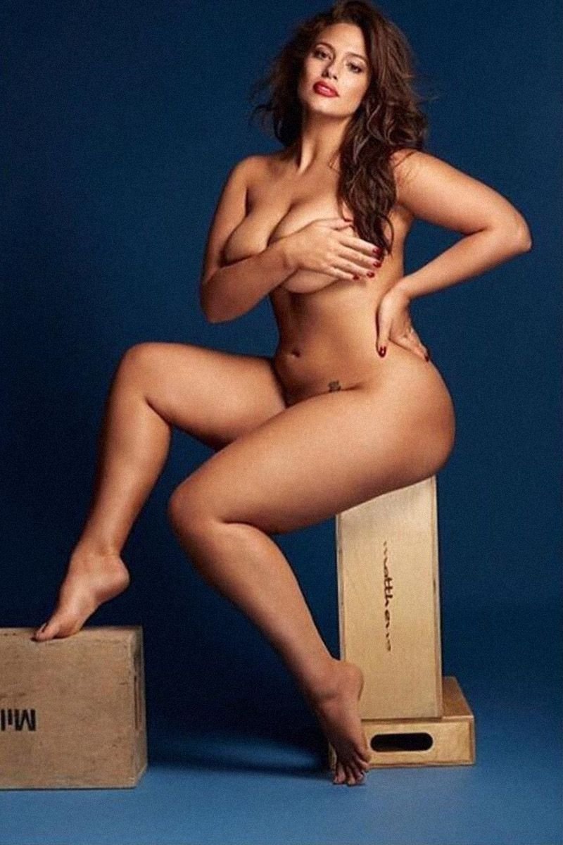 Ashley Graham Topless Thefappening