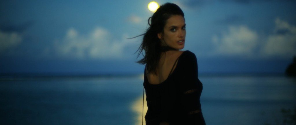 Alessandra Ambrosio Sexy & Toploos 2 3 thefappening.so
